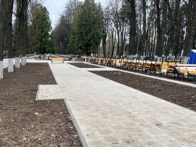 Модернизацию фонтана завершают в парке Мира